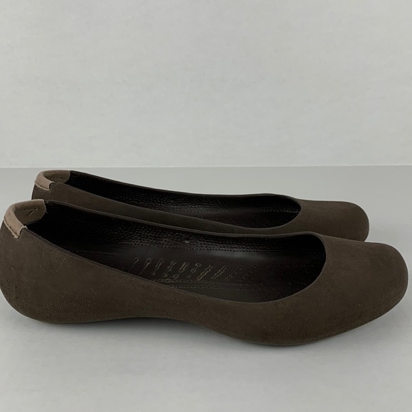 Crocs - Picture 2 of 10